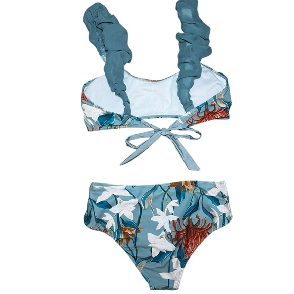 NWOT Floral Ruffle Bikini Set Size Medium - Picture 5 of 9